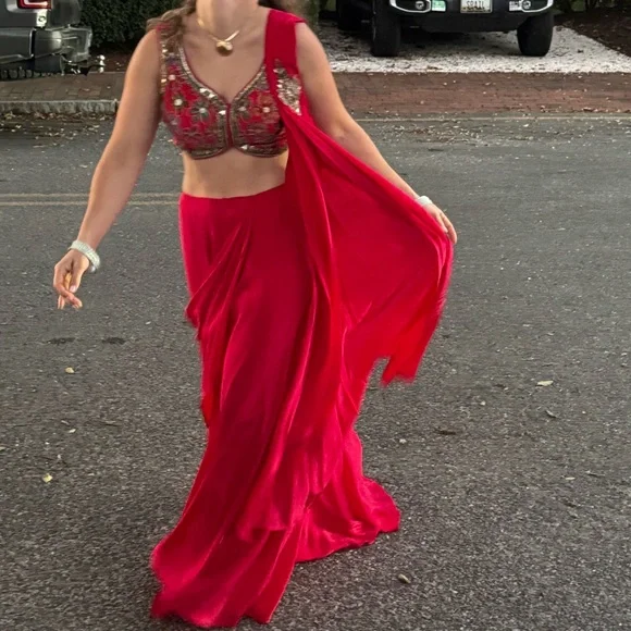 Red Lehenga Traditional Outfit Set for Indian Wedding - Picture 3 of 4